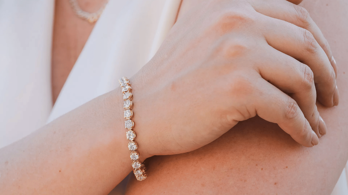 Win a Stunning Diamond Bracelet!