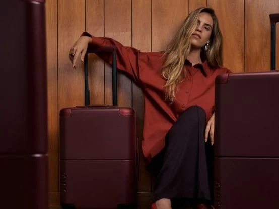 July Luggage Summer Giveaway – Instagram
